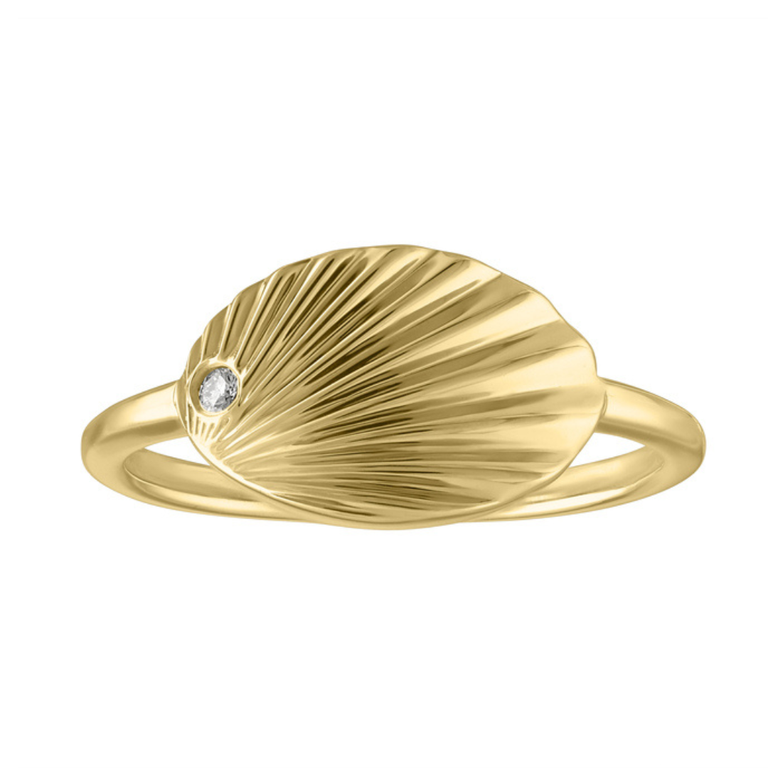 Yellow gold fluted oval skinny band with one round diamond.